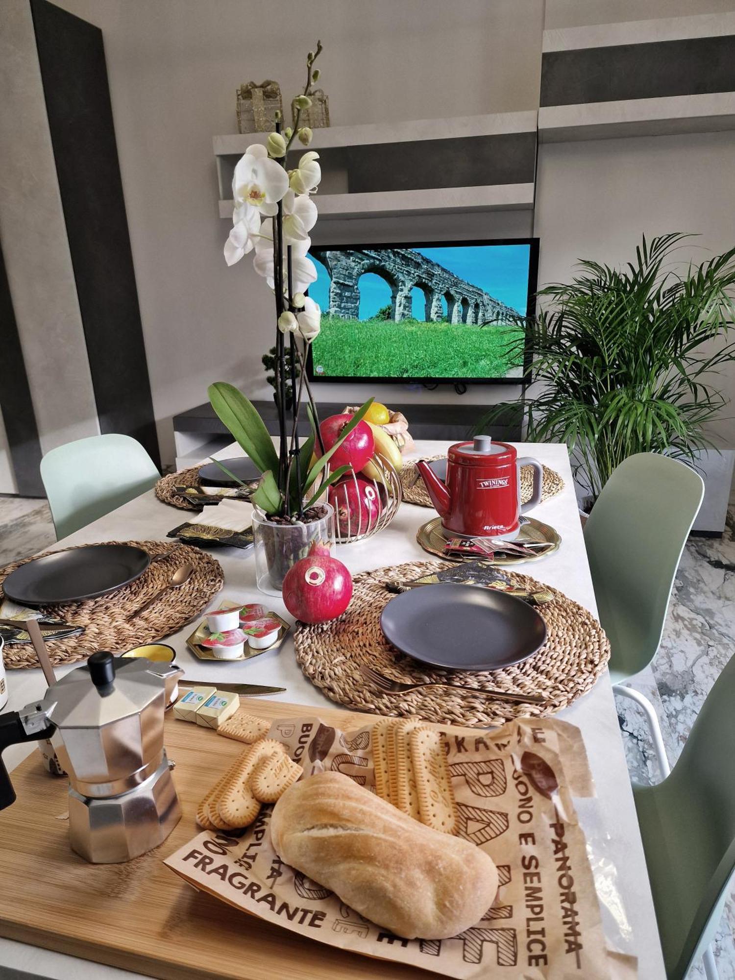 Felix House Park Apartment Rom